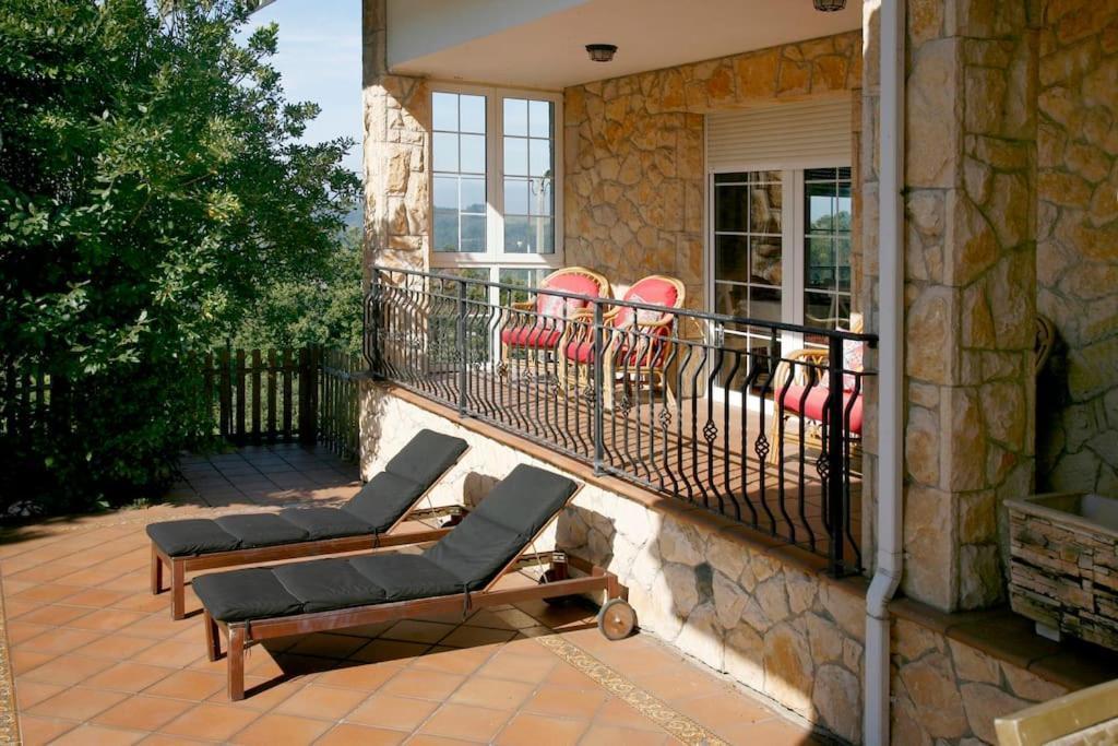 Chalet Con Magnificas Vistas Al Mar Perlora Bagian luar foto